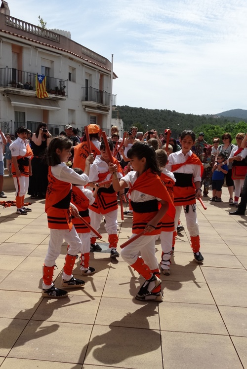 La nova colla ballant